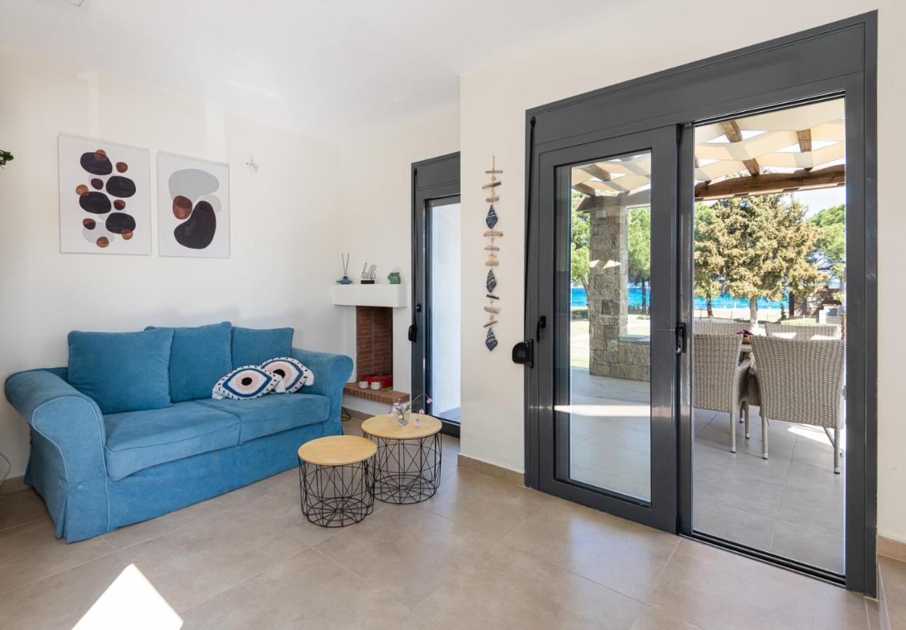 #Flh - Amalthia & Αthena Beachfront Houses In Pefkohori Eksteriør billede
