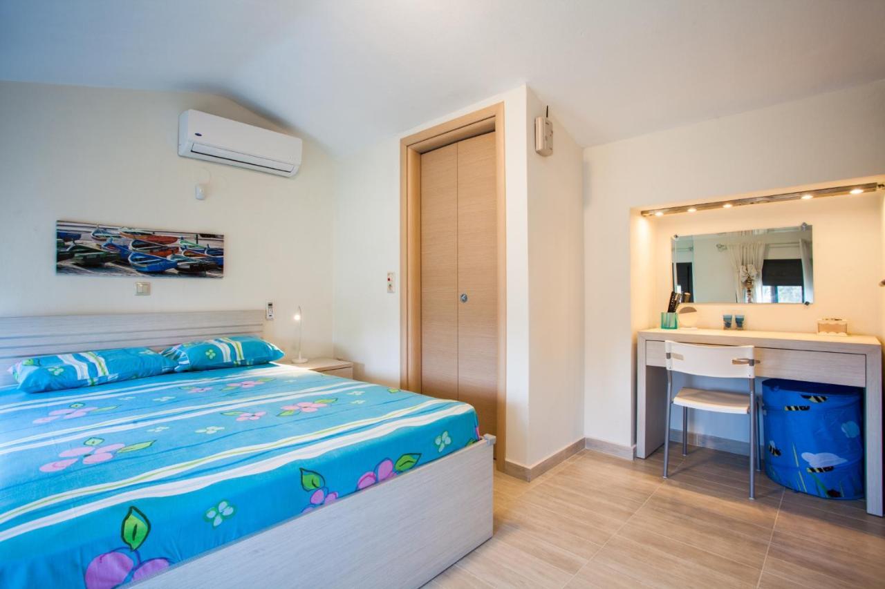 #Flh - Amalthia & Αthena Beachfront Houses In Pefkohori Eksteriør billede